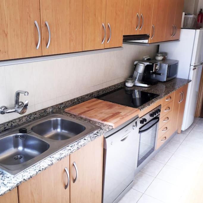 Moderno Apartamento En El Centro บิลาโนวา อิลา เจลตรู ภายนอก รูปภาพ