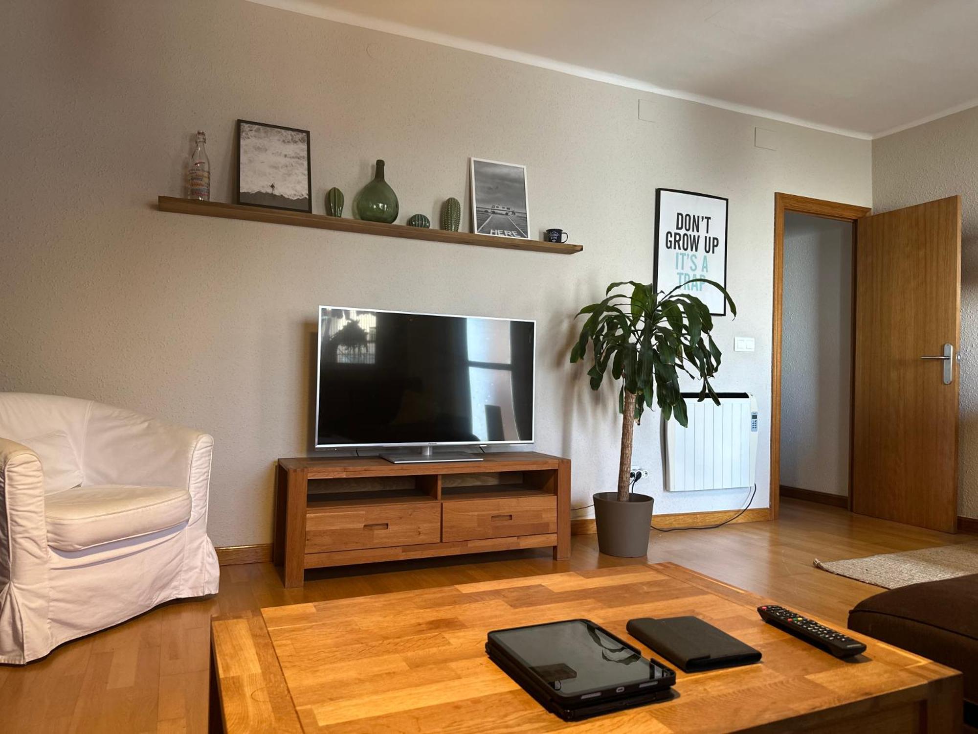 Moderno Apartamento En El Centro บิลาโนวา อิลา เจลตรู ภายนอก รูปภาพ